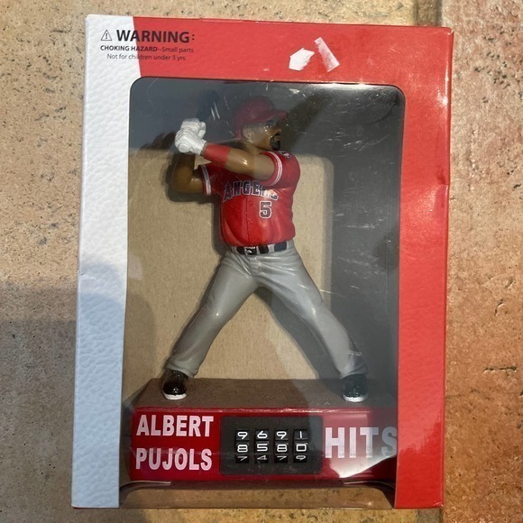 Albert pujos hitting figure - Picture 1 of 5